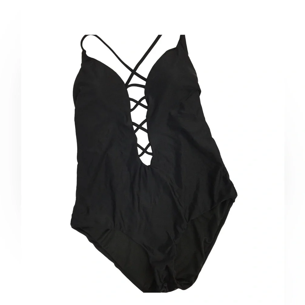 BCA Strappy Lattice Front One Piece Swimsuit Black L